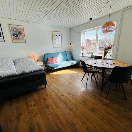 Cozy Flats Silkeborg - 1Th Apartment Exterior photo